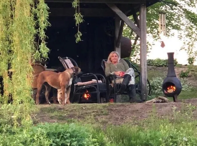 Wildwestruurlo Semesterbostad